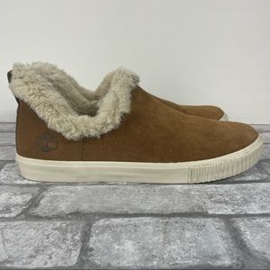 Timberland Skyla Bay Warm Faux Fur Lined Suede Slip-Ons Women’s size 10 Shoes